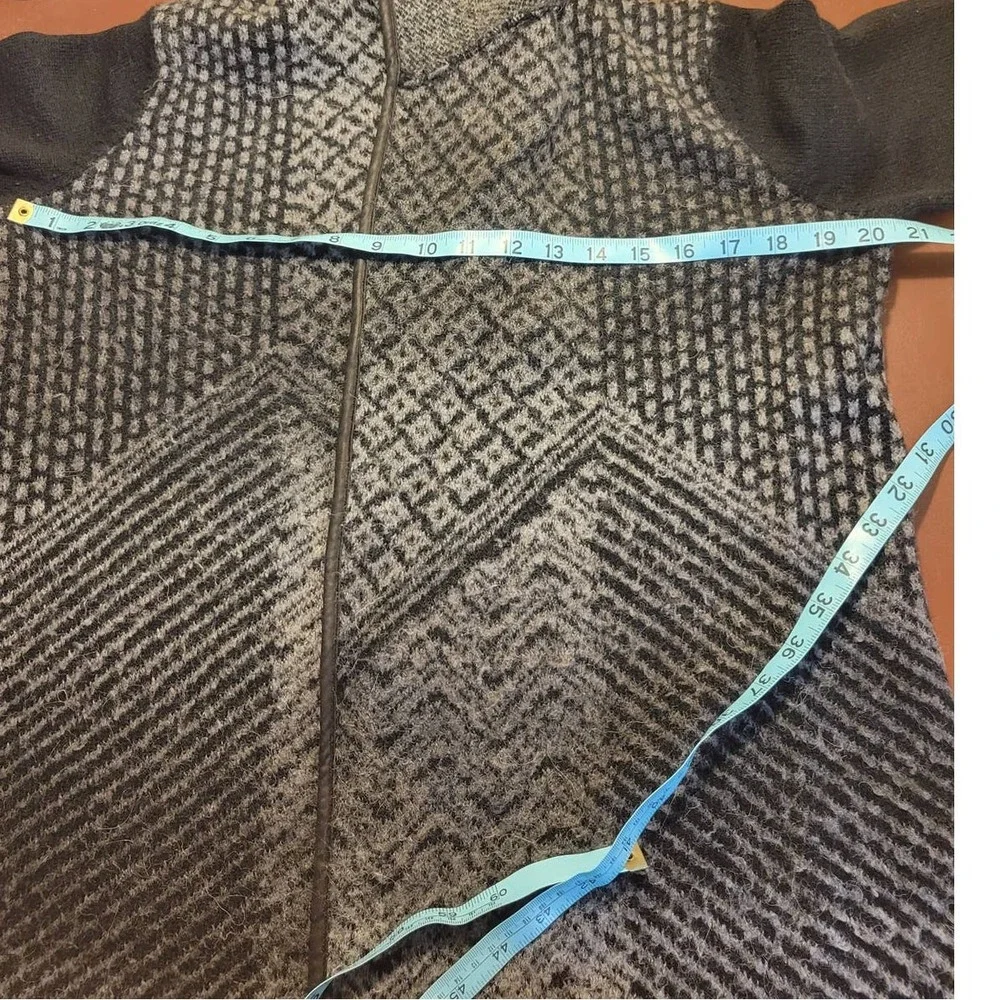 Laura Ashley Cardigan Sweater Geometric Wool Blend Open Front Gray Black PXL